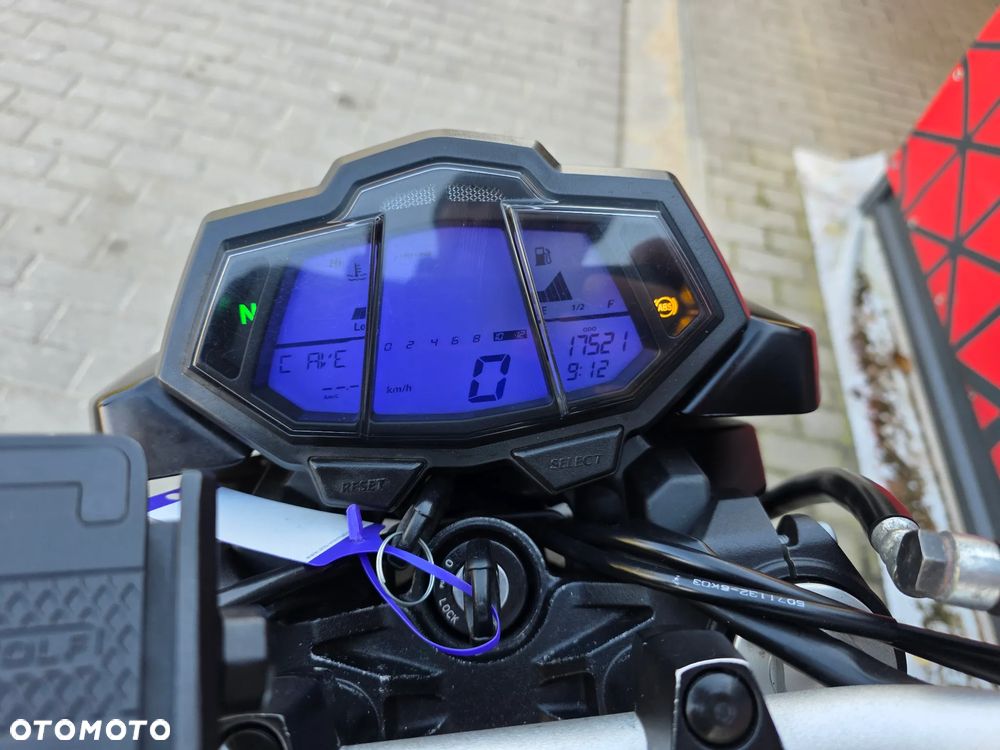 Yamaha MT - 16