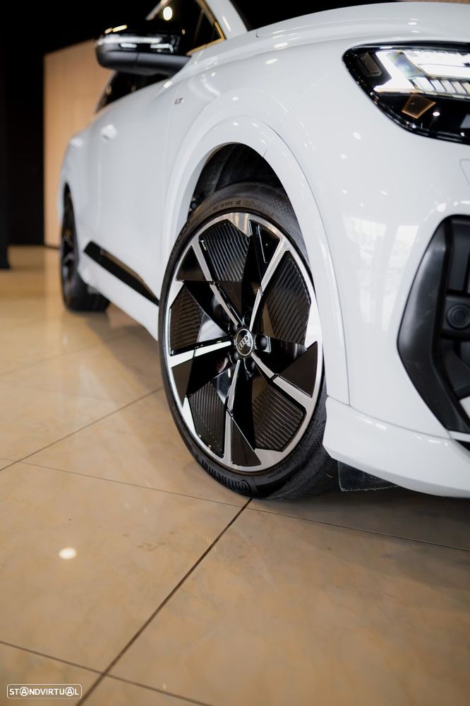 Audi Q4 Sportback e-tron - 9