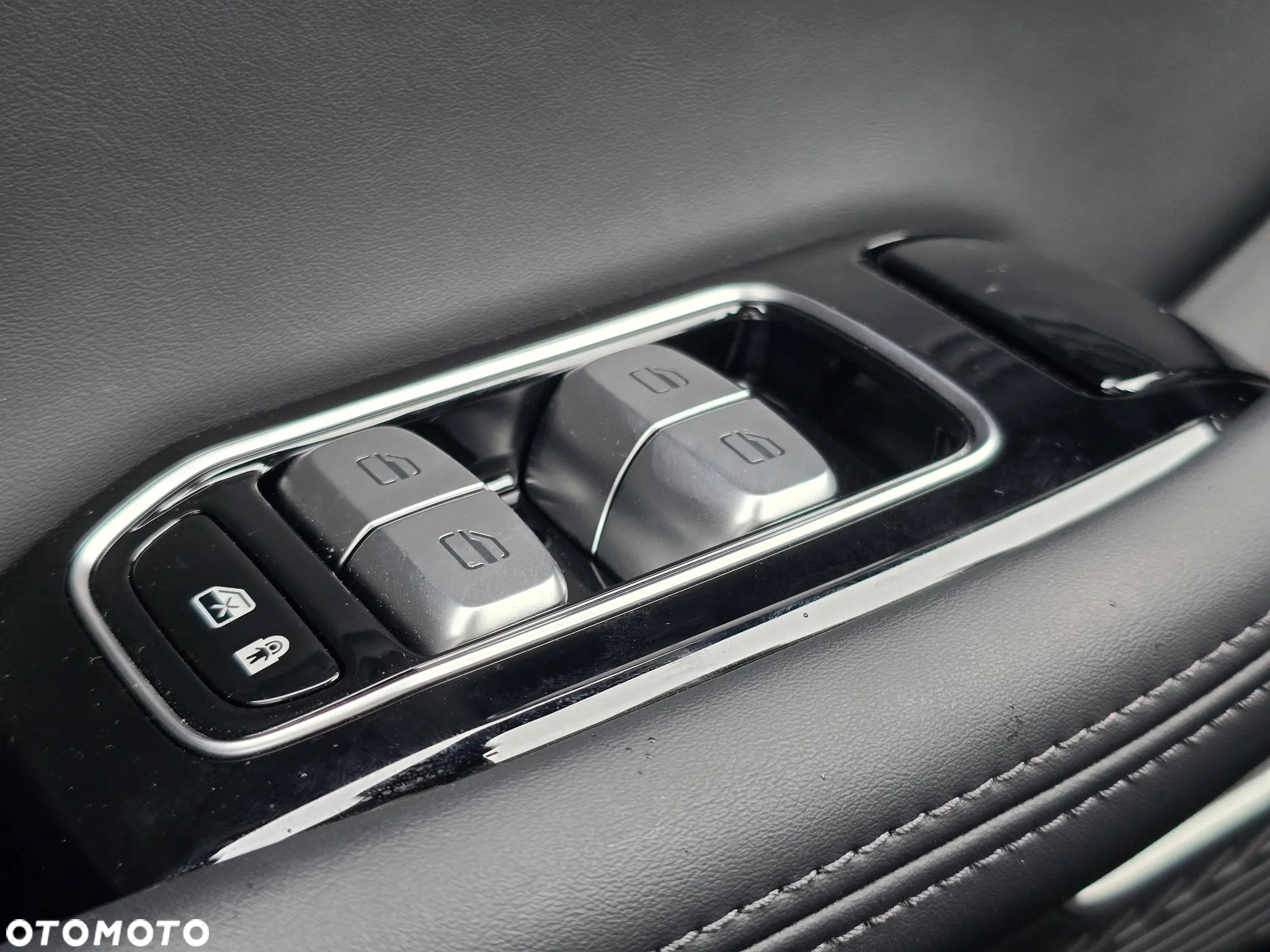 Omoda 9 1.5 Super Hybrid Exclusive AWD - 13