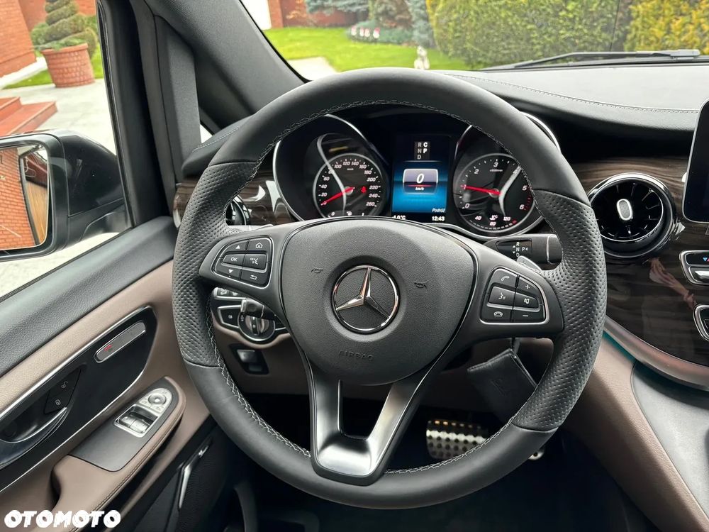 Mercedes-Benz Klasa V 300 d 4-Matic 9G-Tronic Avantgarde (d³ugi) - 11