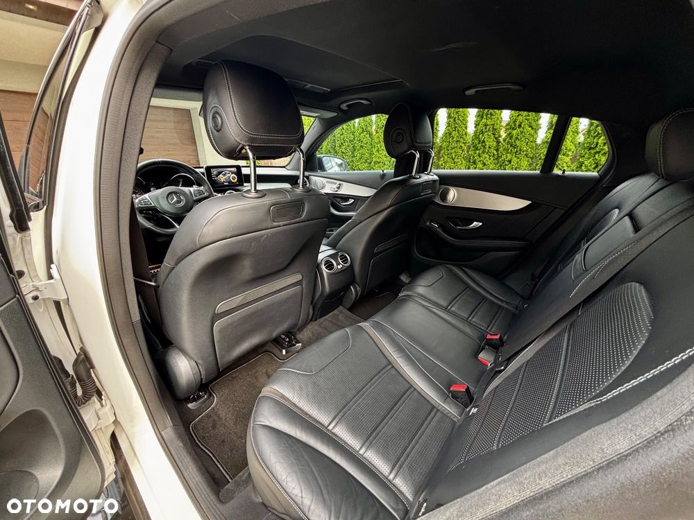 Mercedes-Benz GLC AMG 63 S 4Matic+ AMG Speedshift MCT - 33