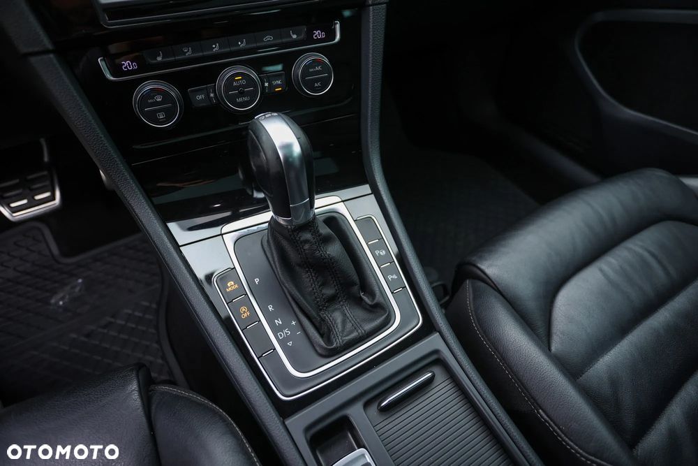 Volkswagen Golf 2.0 TDI BlueMotion Technology DSG Allstar - 27