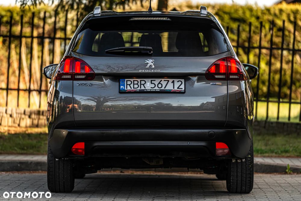 Peugeot 2008 PureTech 82 Style - 17