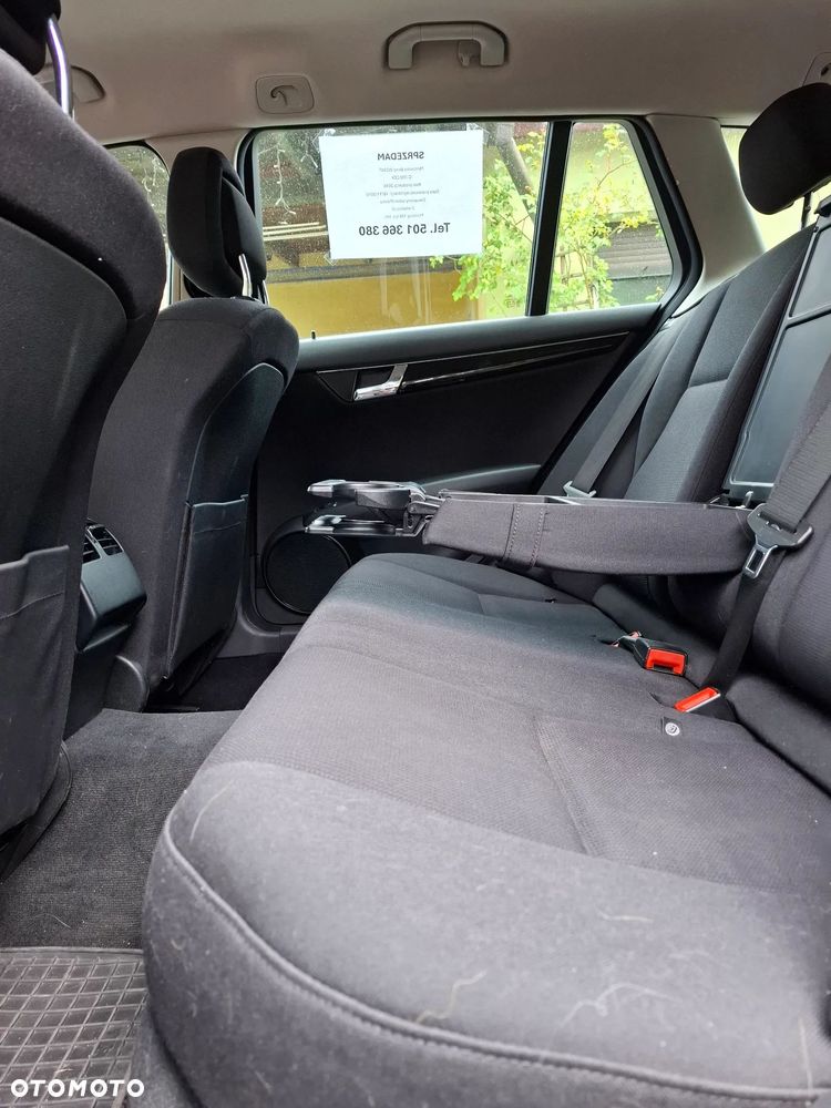 Mercedes-Benz Klasa C 200 CDI BlueEff Elegance - 24