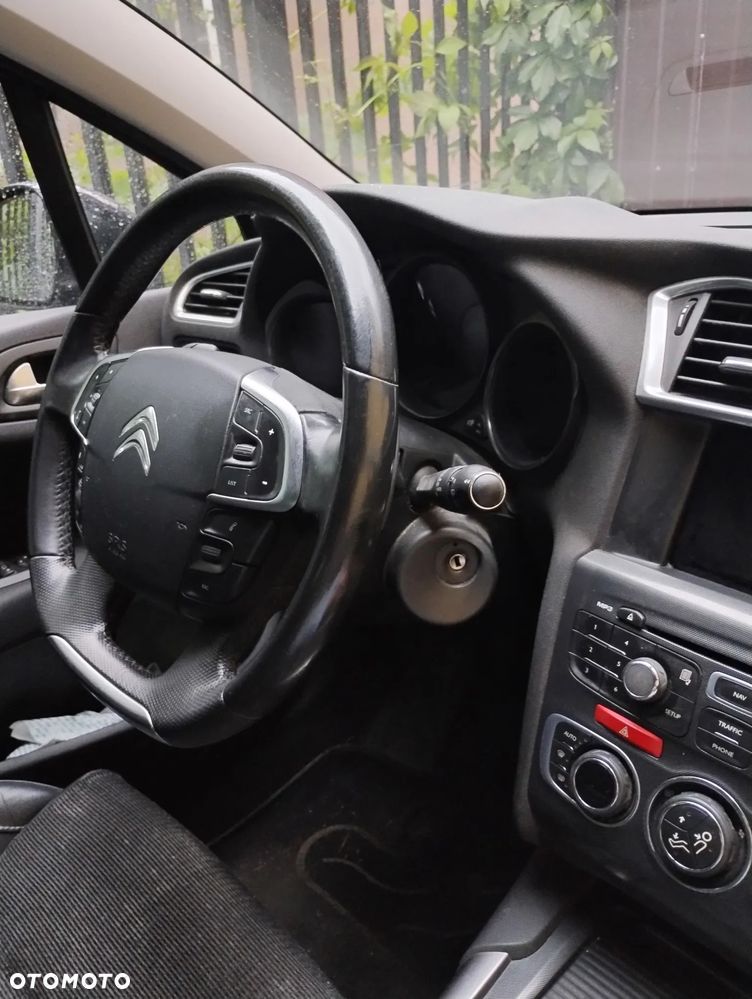 Citroën C4 e-HDi 110 EGS6 Stop/Start System Exclusive - 11