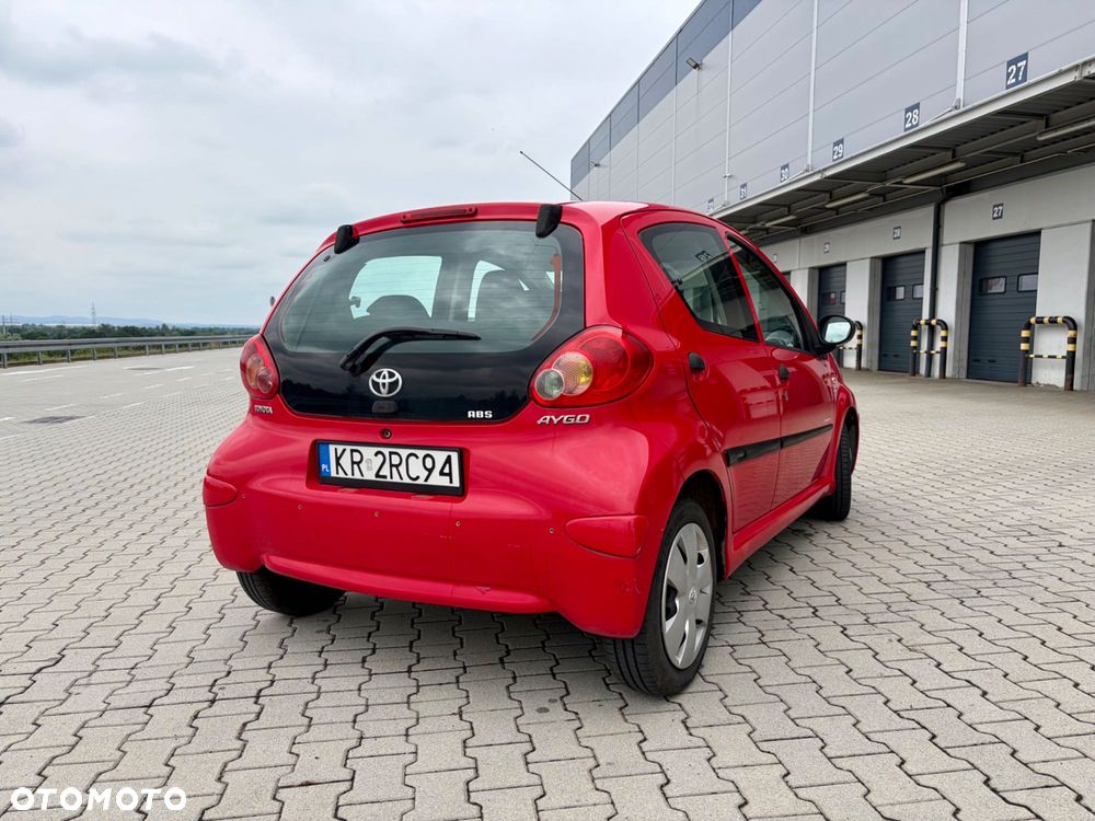 Toyota Aygo - 4