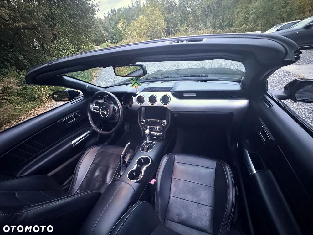 Ford Mustang 2.3 EcoBoost - 12