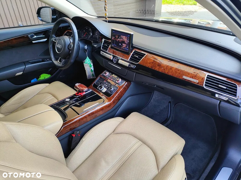 Audi A8 4.2 TDI Quattro - 11