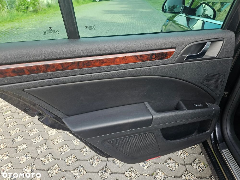 Skoda Superb 2.0 TDI DSG Elegance - 17