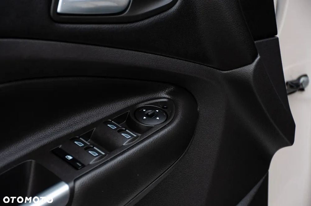 Ford Kuga 1.5 EcoBoost 4x4 Titanium - 21