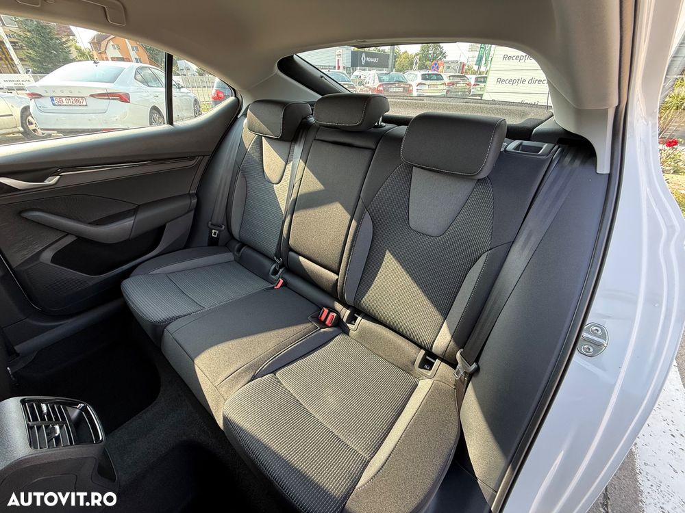 Skoda Octavia 1.5 TSI 115 CP Selection - 10