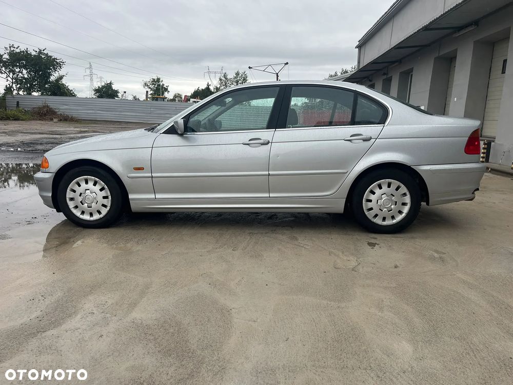 BMW Seria 3 - 12