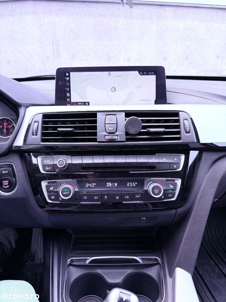 BMW Seria 3 318d Luxury Line - 19