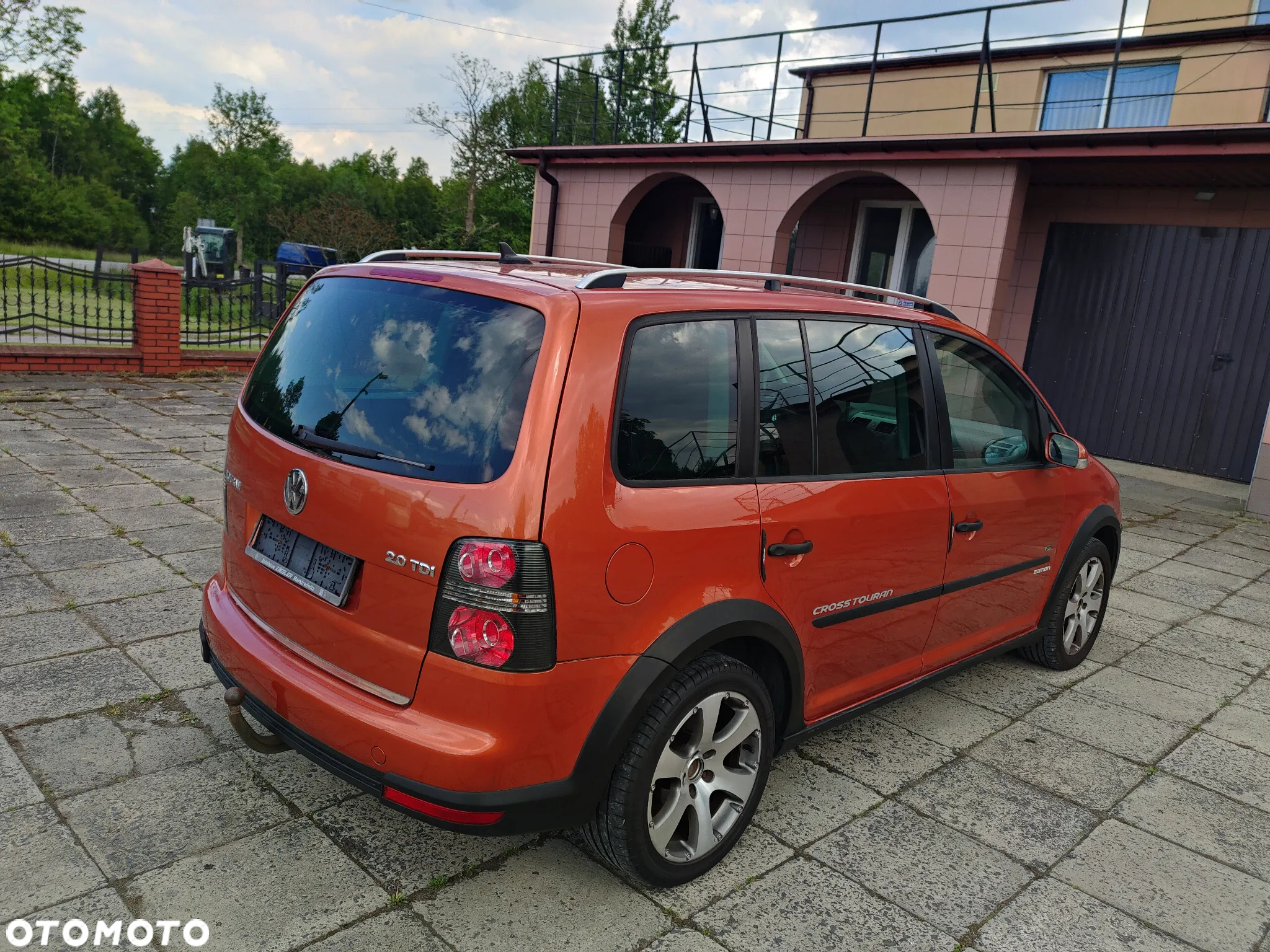 Volkswagen Touran 2.0 TDI DPF Cross - 6
