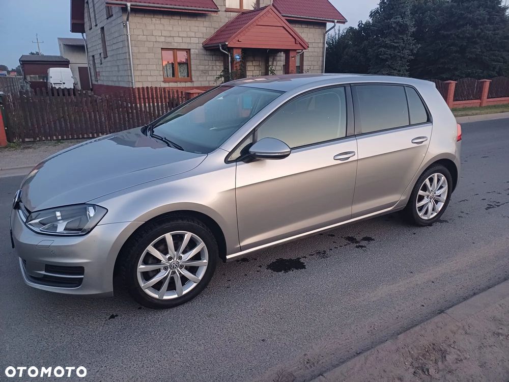 Volkswagen Golf - 2