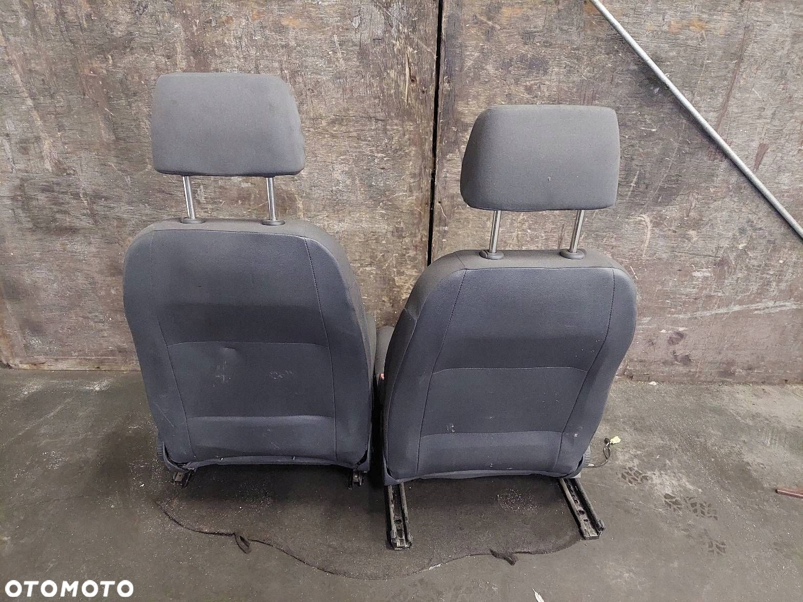 FOTELE KOMPLET LEWY PRAWY KANAPA TYŁ VOLKSWAGEN GOLF V HB 5D - 17