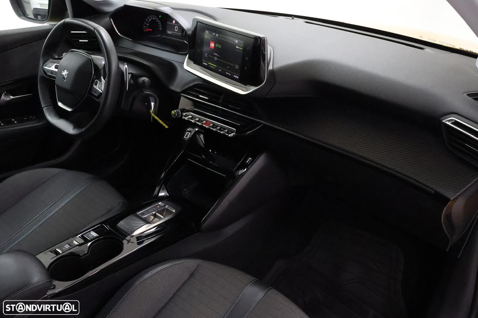Peugeot 208 1.2 PureTech Allure EAT8 - 4