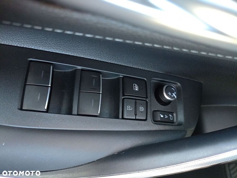 Toyota Corolla 1.8 Hybrid Comfort - 22