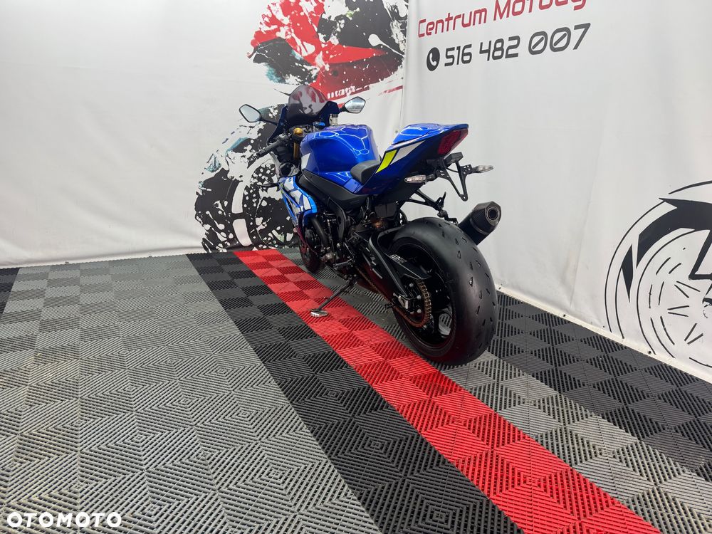 Suzuki GSX-R - 28
