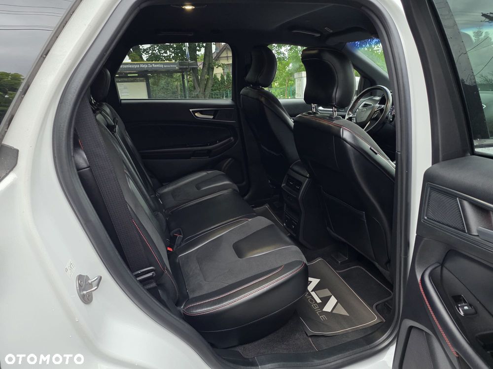 Ford Edge 2.0 TDCi Twin-Turbo 4WD Titanium - 25