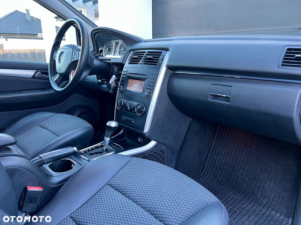 Mercedes-Benz Klasa B 200 CDI Autotronic - 18