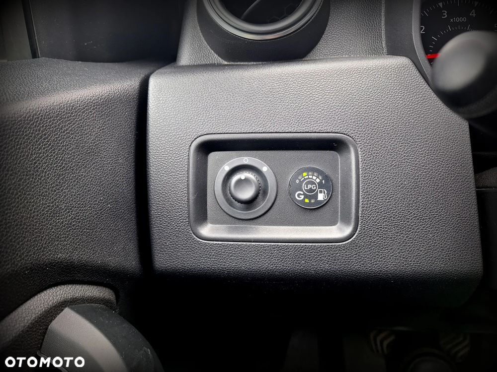 Dacia Duster 1.6 SCe Ambiance S&S - 12