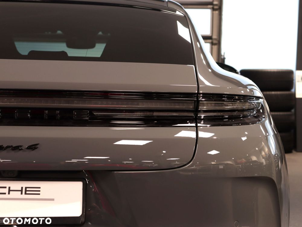 Porsche Panamera 4 E-Hybrid PHEV - 10