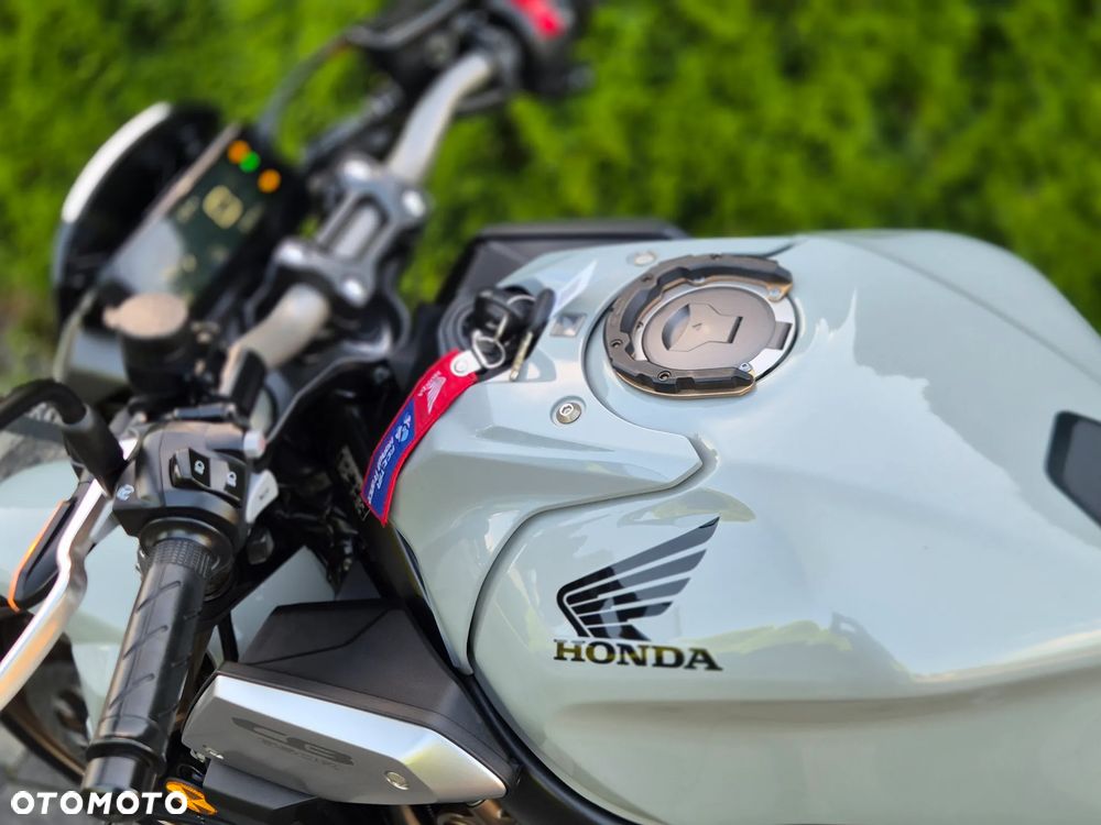 Honda CB - 24