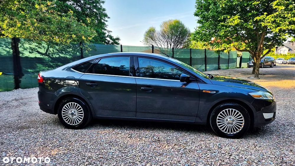 Ford Mondeo 2.0 Ghia X100 / X - 10