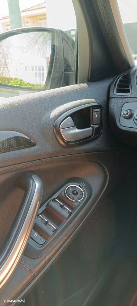 Ford S-Max 2.2 TDCi Titanium 7L - 21