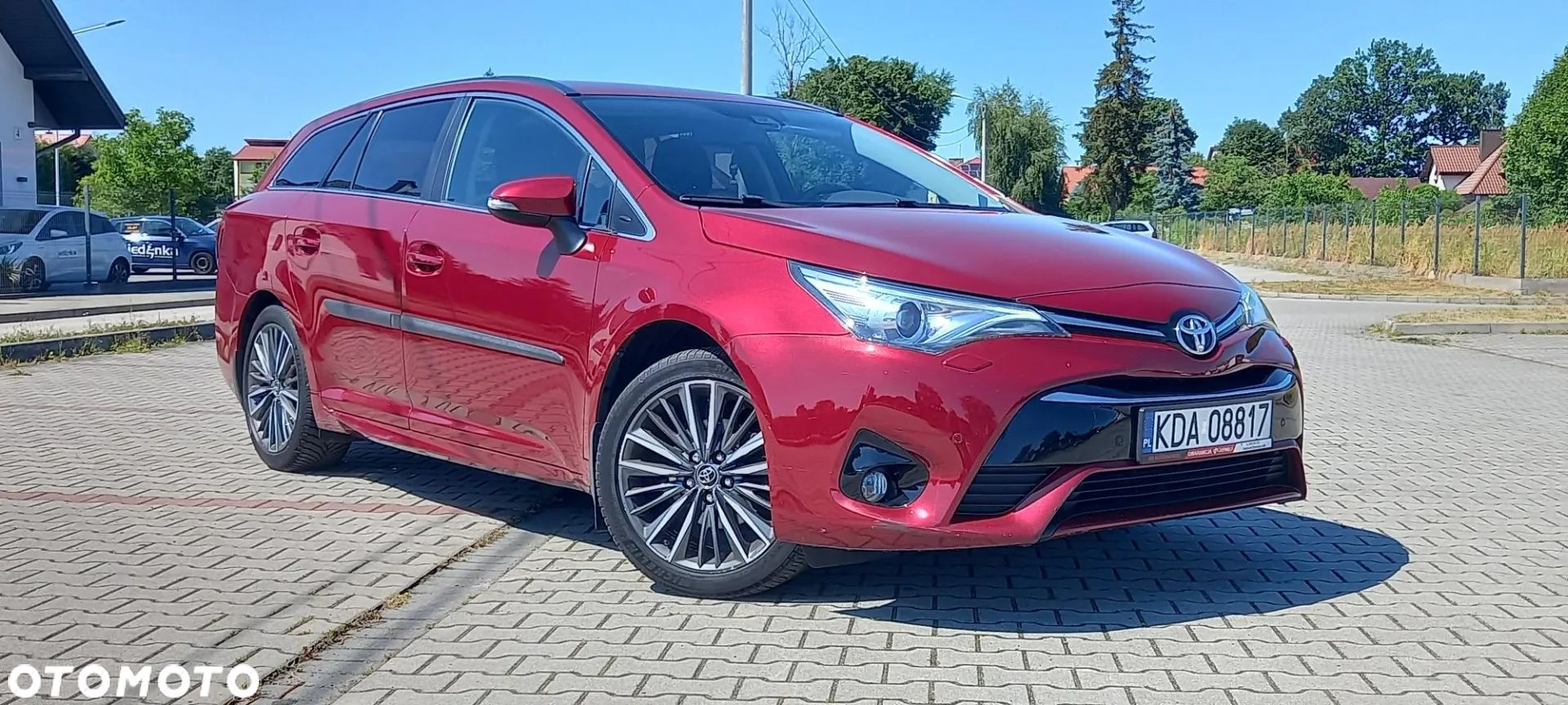 Toyota Avensis Combi 1.8 Multidrive Business Edition - 1
