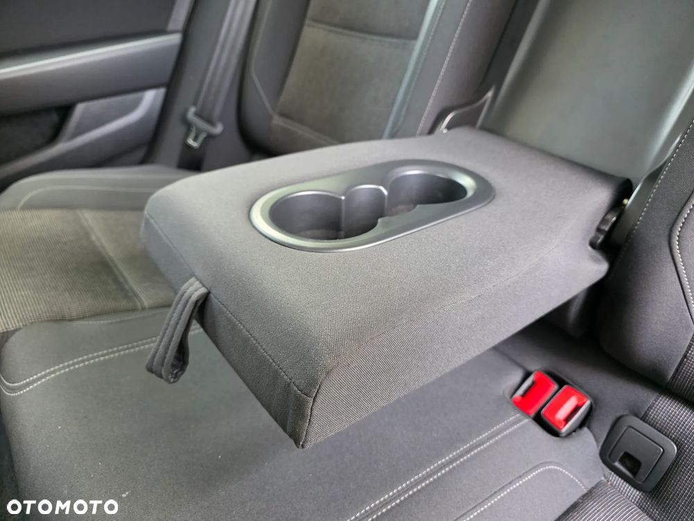 Volkswagen Passat 2.0 TDI SCR Comfortline - 25