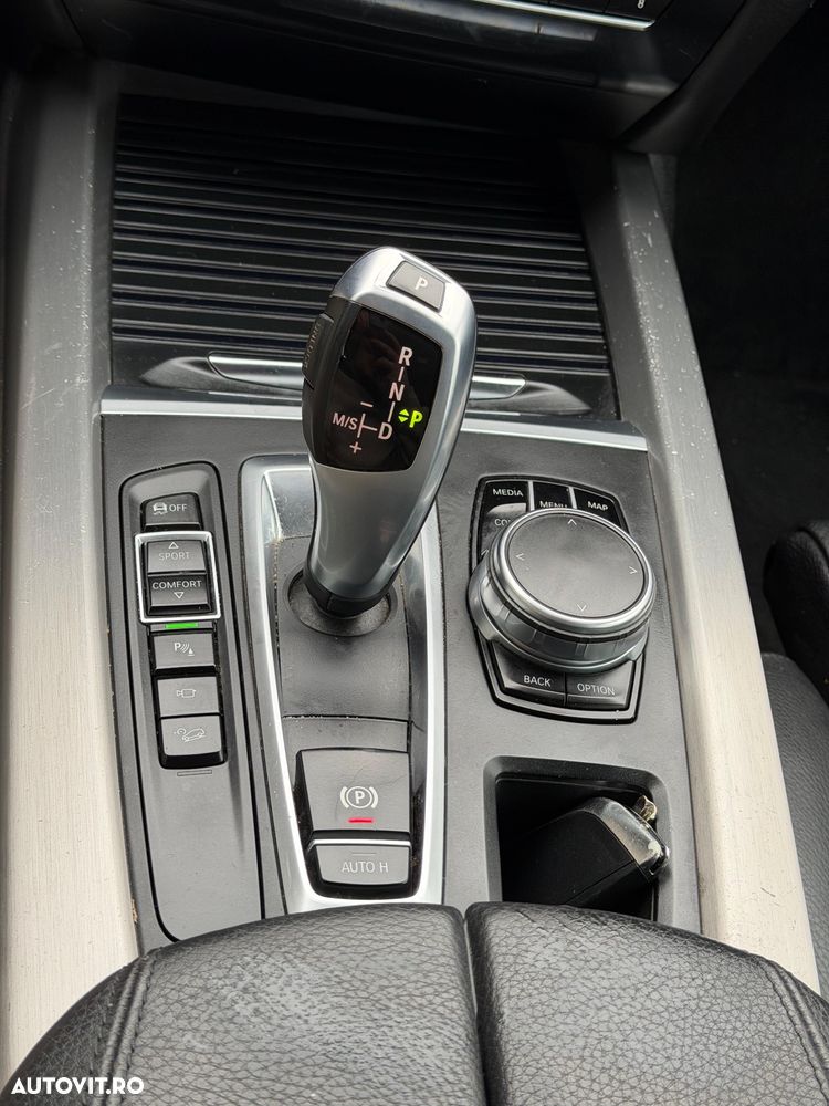 BMW X5 xDrive25d - 24