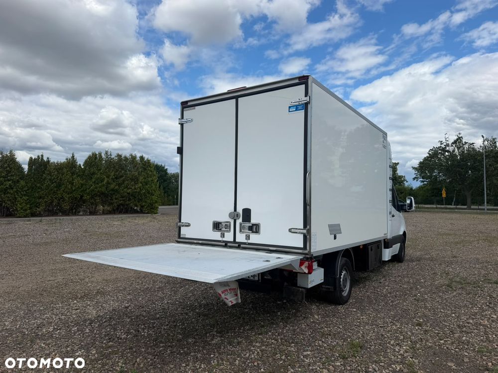 Mercedes-Benz Sprinter 907 319 3.0 V6 CDI - 9