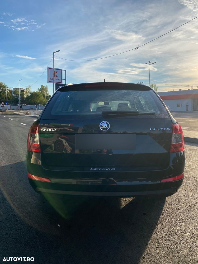 Skoda Octavia 1.6 TDI DSG Style - 5