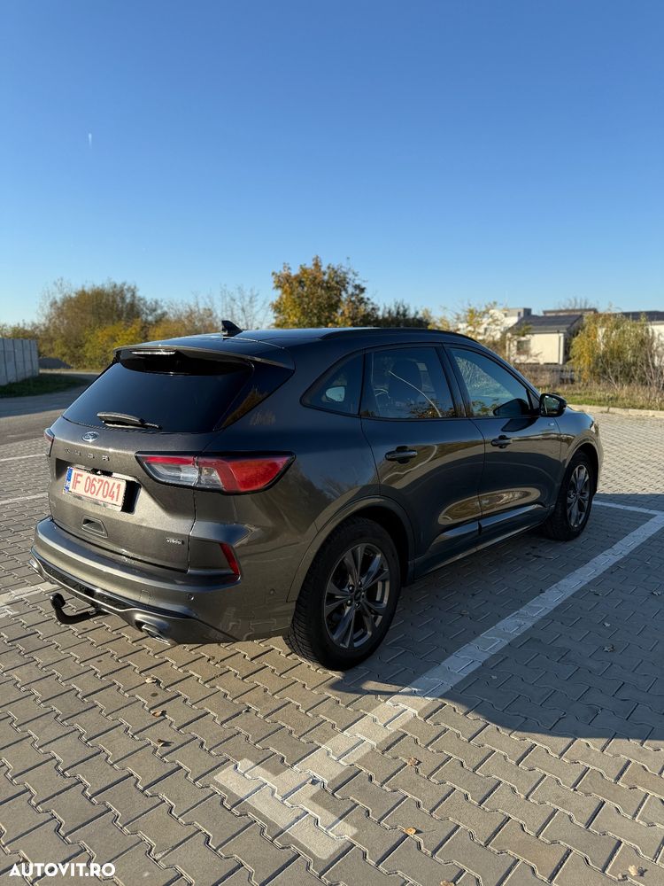 Ford Kuga 2.5 Duratec PHEV ST-LINE X - 3