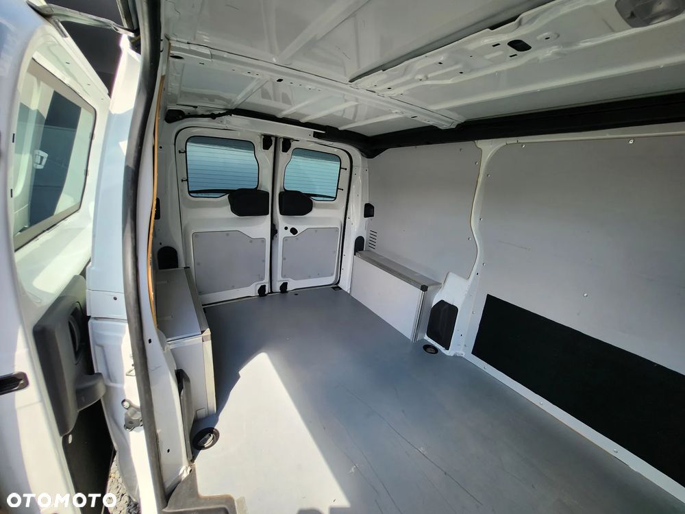Opel Vivaro - 2