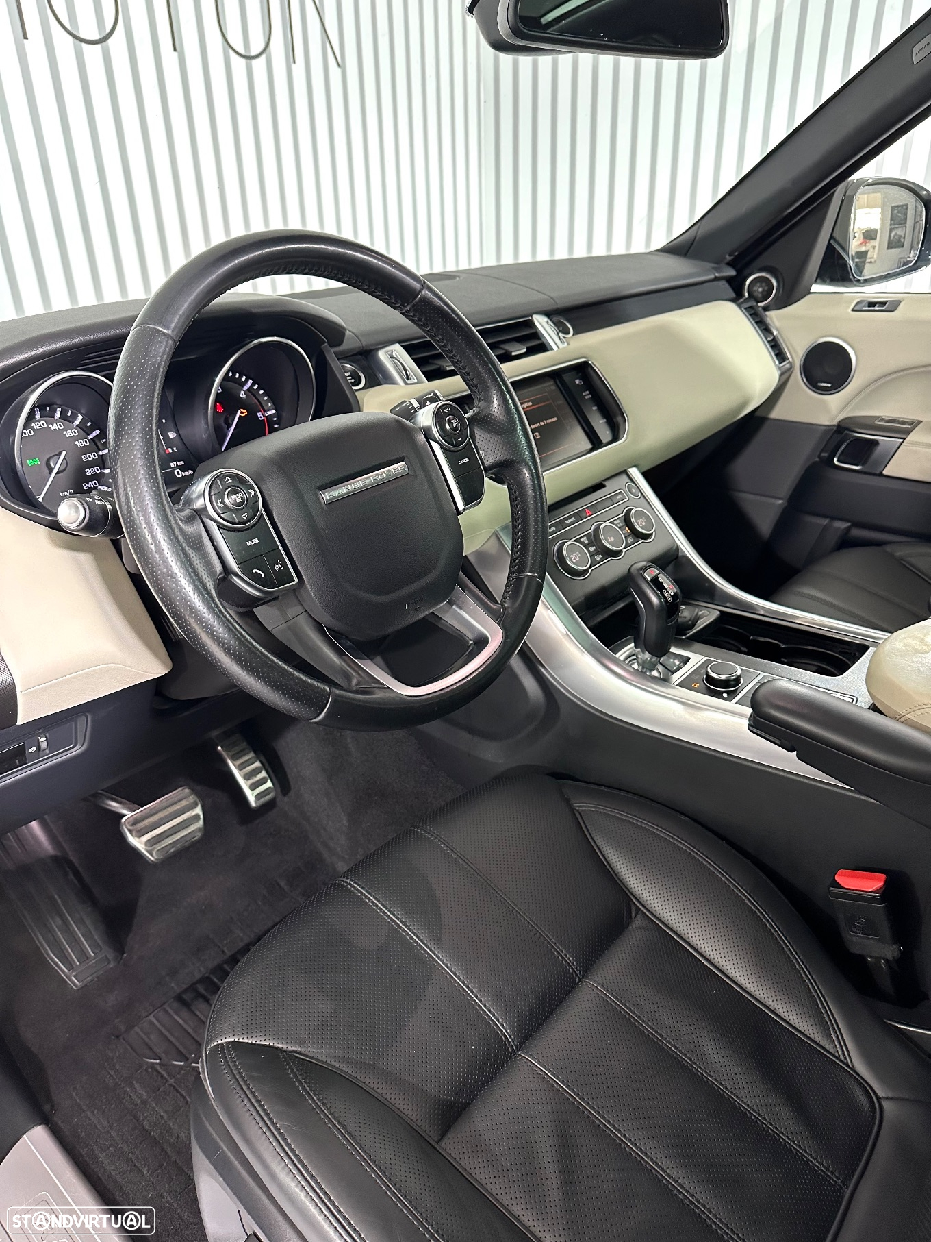 Land Rover Range Rover Sport 3.0 SDV6 HSE Dynamic - 9