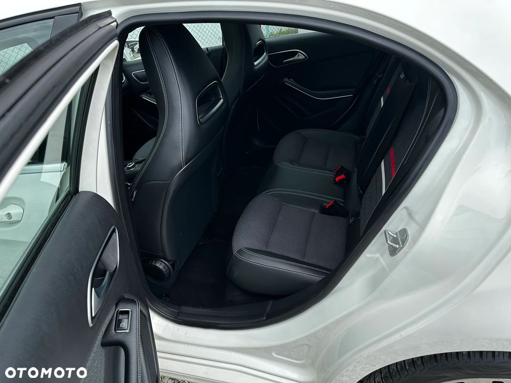 Mercedes-Benz Klasa A 180 (BlueEFFICIENCY) Style - 13