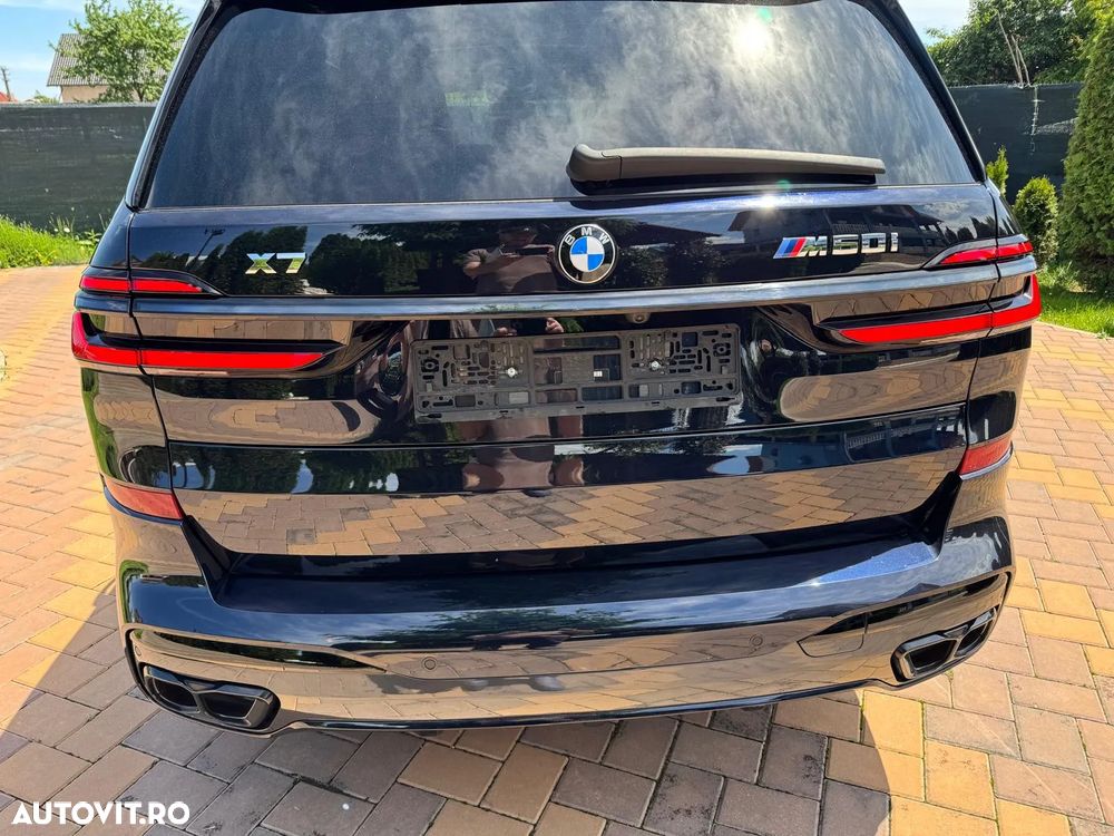 BMW X7 M60i xDrive AT MHEV - 16