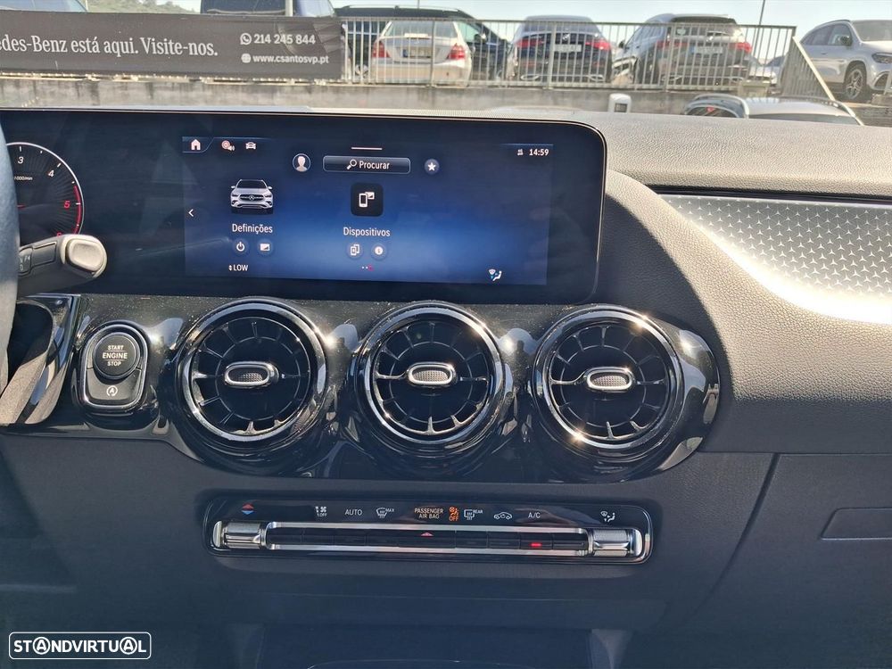 Mercedes-Benz GLA 180 d Progressive - 20