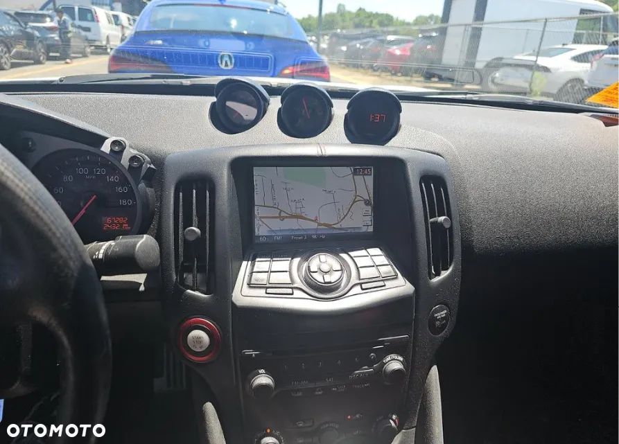Nissan 370 Z 3.7 V6 Nismo - 10