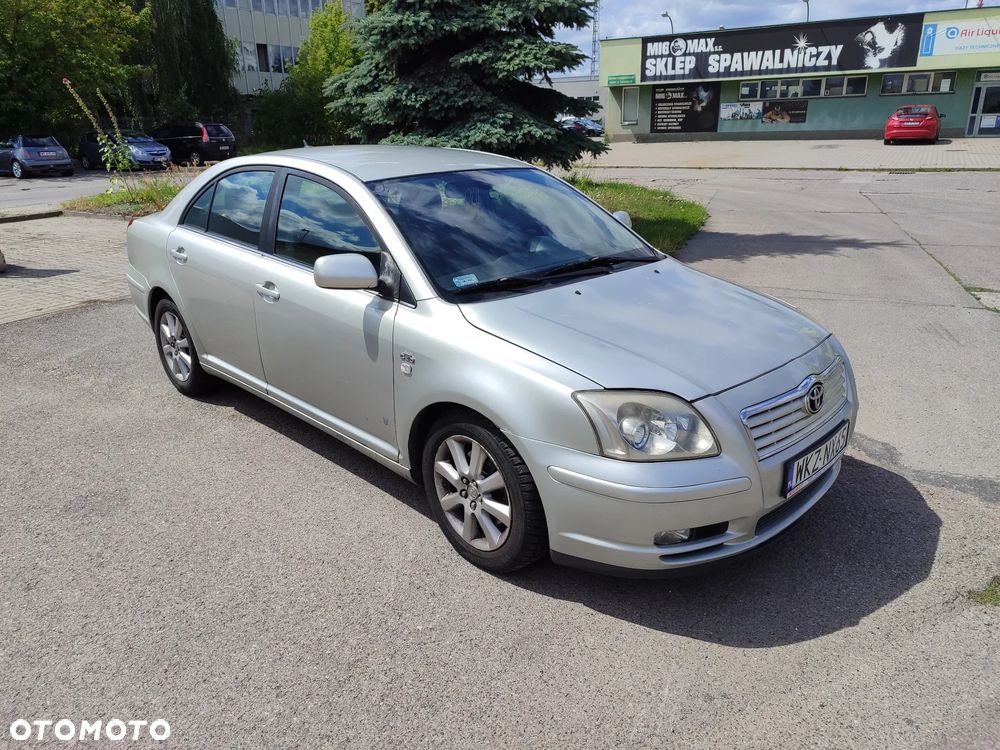Toyota Avensis 2.0 D-4D High - 2