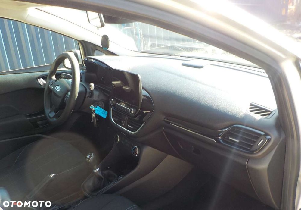 Ford Fiesta - 18