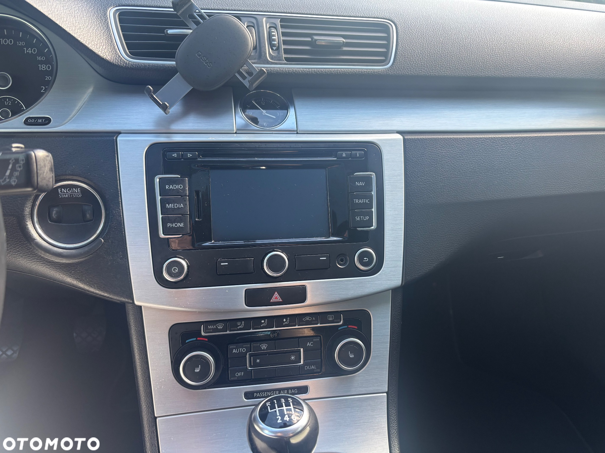 Volkswagen Passat 2.0 TDI Highline - 14