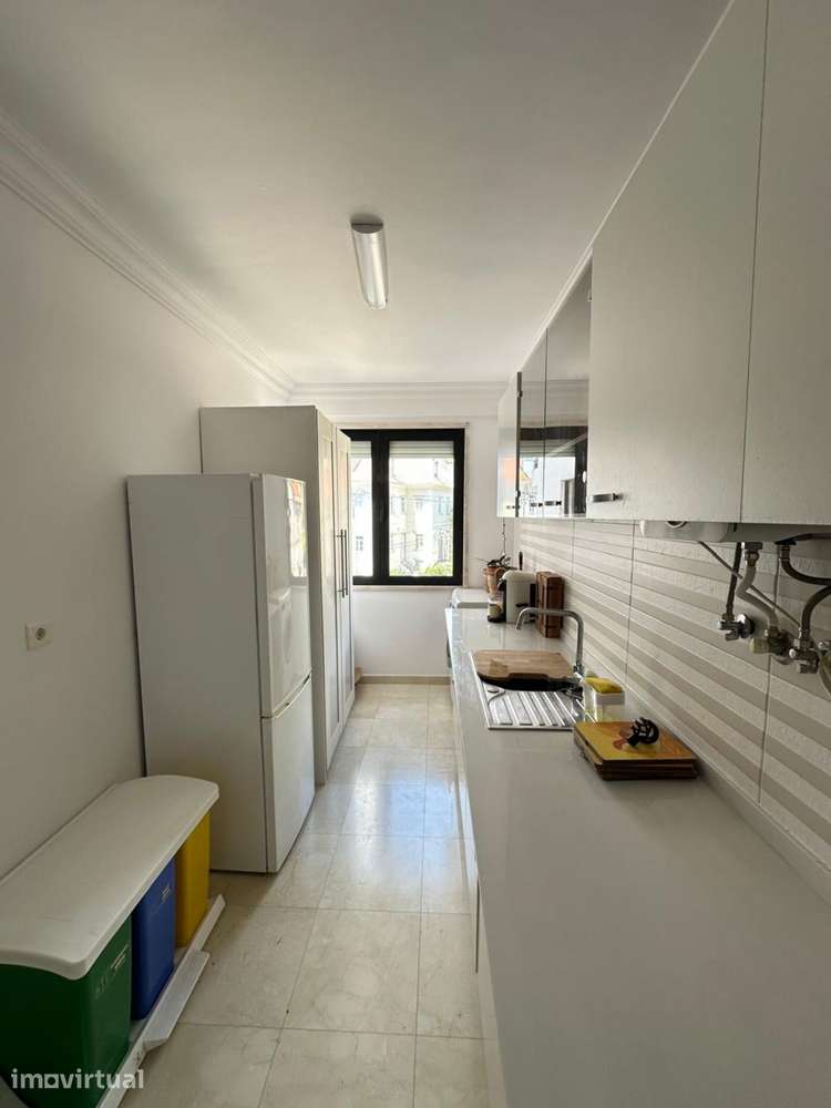 Apartamento T2 com varanda, Monte Estoril, Cascais - Grande imagem: 3/33
