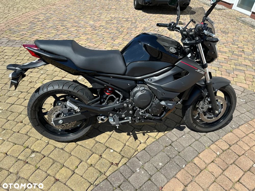 Yamaha XJ - 8