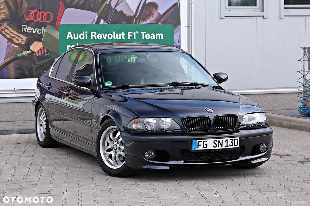BMW Seria 3 320i - 9