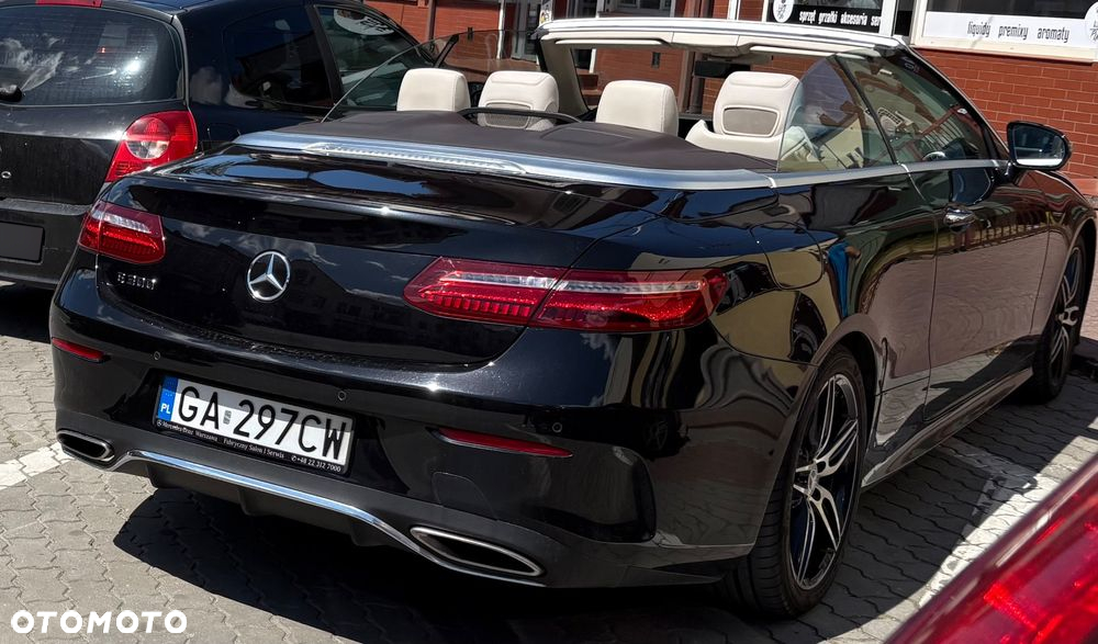 Mercedes-Benz Klasa E 300 Kabriolet 9G-TRONIC - 4