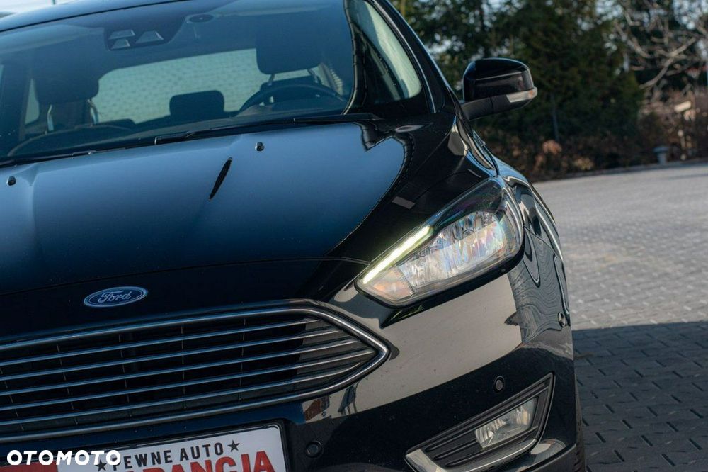 Ford Focus 1.0 EcoBoost Titanium - 11
